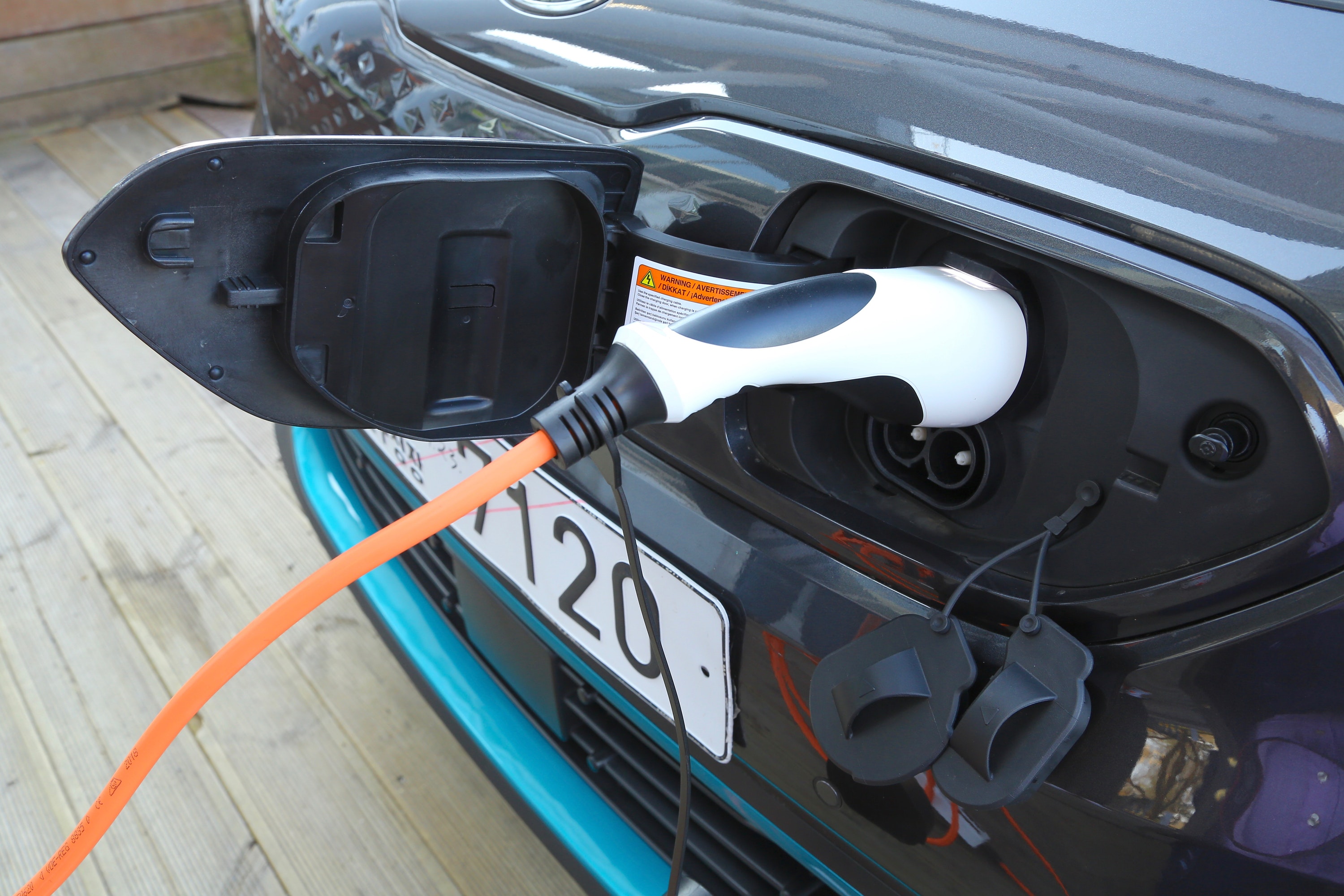 Kia e-Niro being charged
